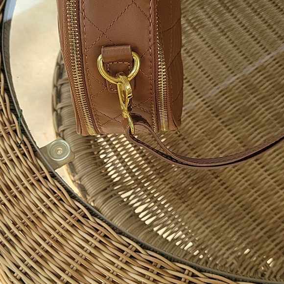 Joy & Iman cognac leather crossbody bag - Picture 5 of 14